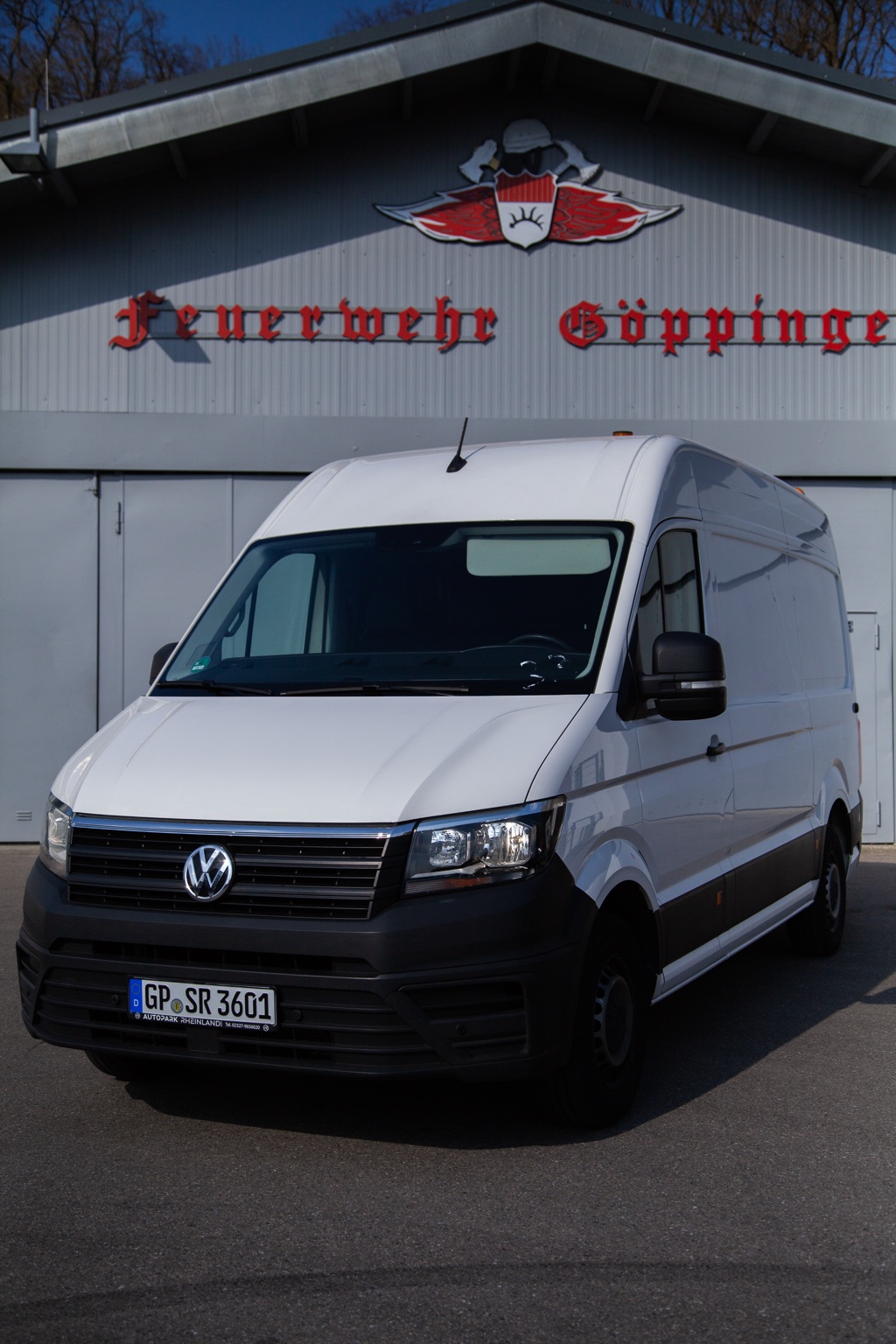 VW Crafter schräg vorne