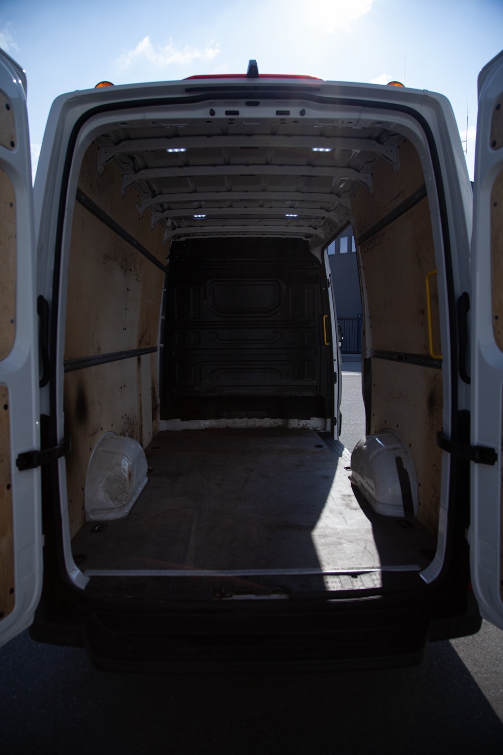 VW Crafter Laderaum innen — 14m³